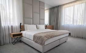 Hotel Mona Plaza